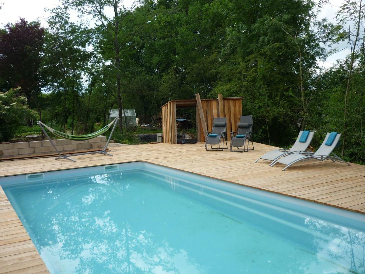 Hébergement de vacances Hexagonal Tower For 2 With Shared Pool Semur-en-Auxois